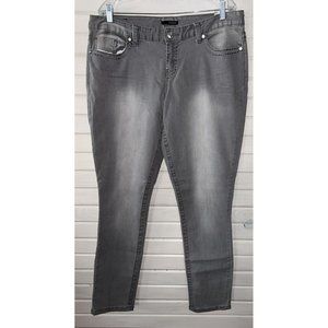 NWT MAURICES Sz XL Gray Faded Jeans Whiskered Stretch Bling Smart Fit